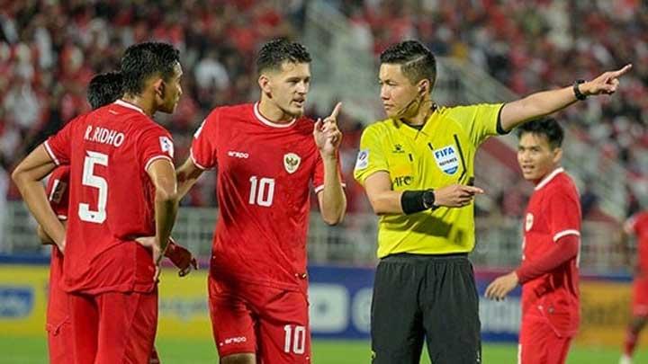 kecaman netizen ke wasit shen yinhao usai pimpin laga timnas u-23 indonesia vs uzbekistan