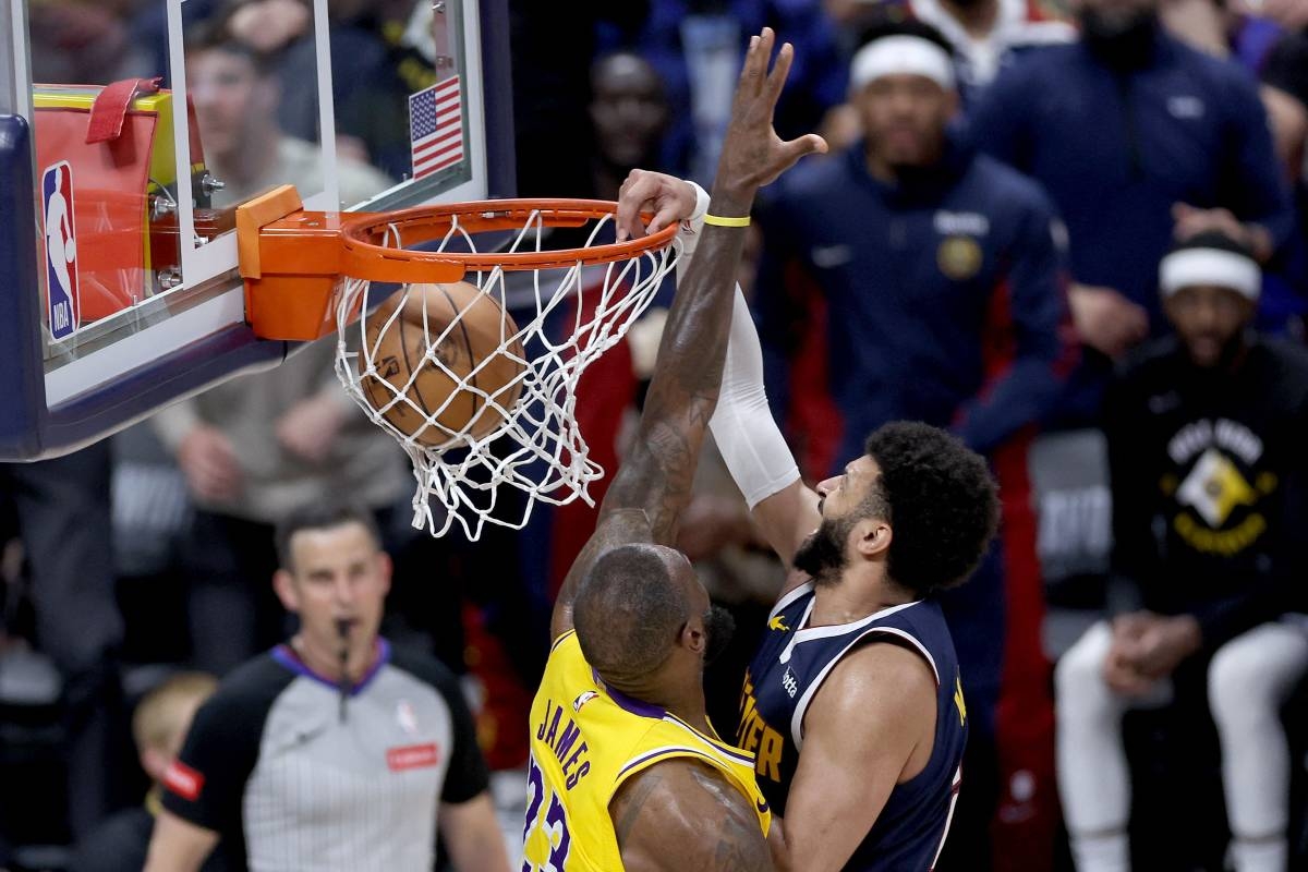 nuggets oust lakers, lebron in thriller