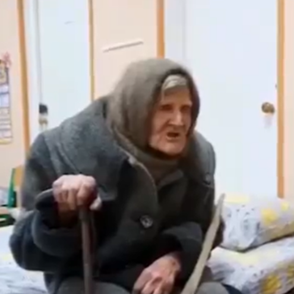 „ich werde auch diesen krieg überleben“: 98-jährige ukrainerin flüchtet zehn kilometer zu fuß vor der russischen armee