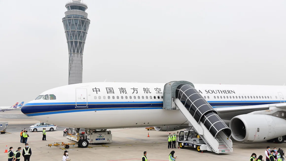 el vuelo comercial más largo que sale desde china te llevará a ciudad de méxico