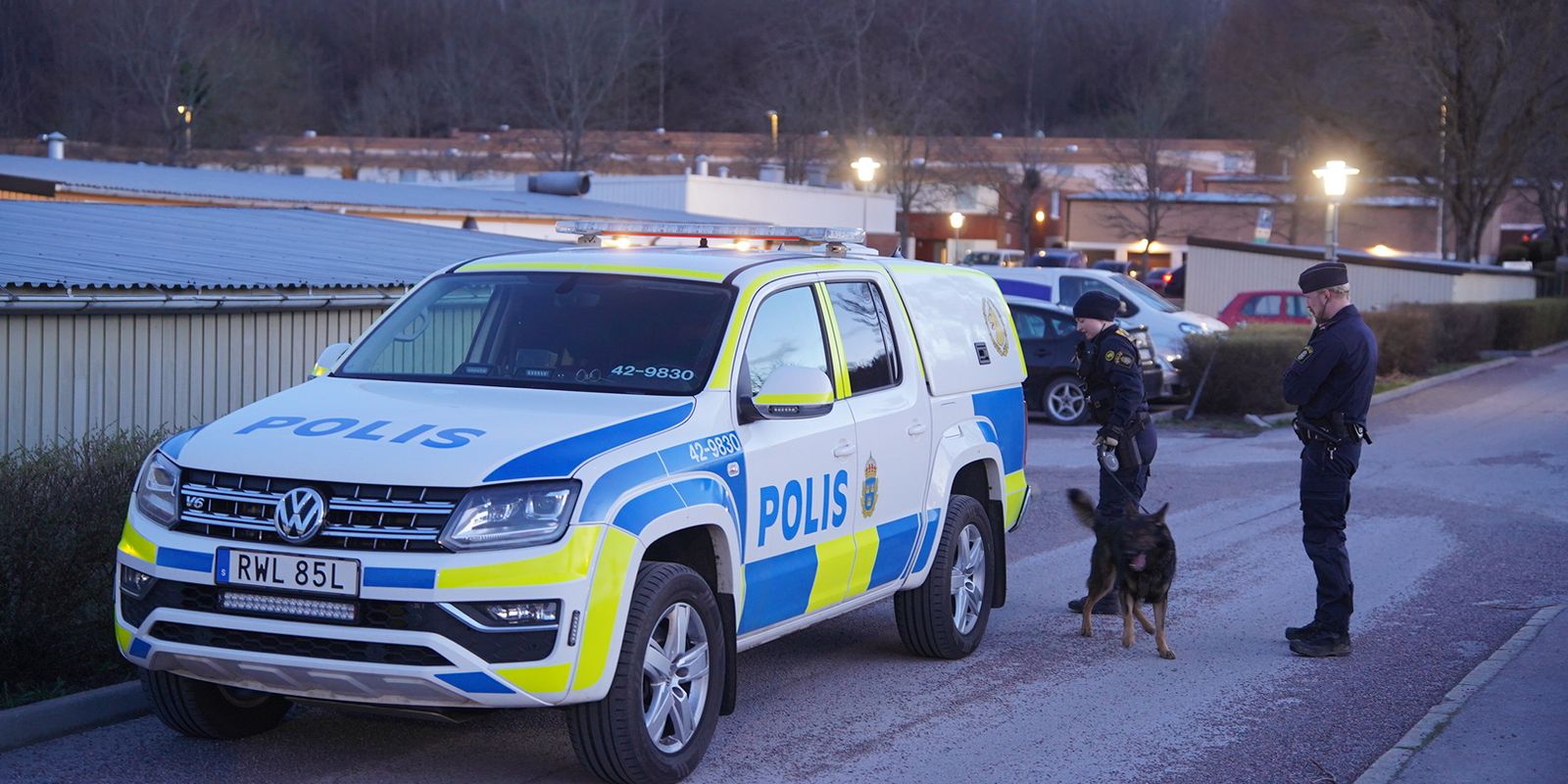 två gripna för mord på 16-åring i norrköping