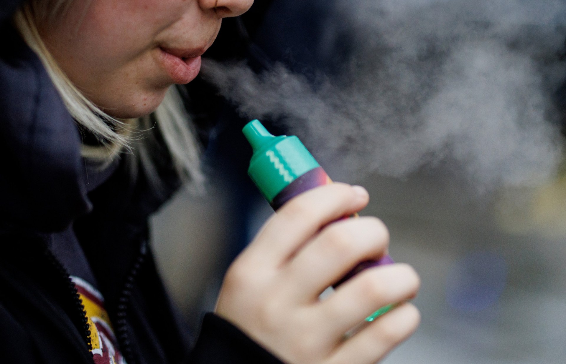 vaping could stunt brain growth in teenagers because of these toxic chemicals