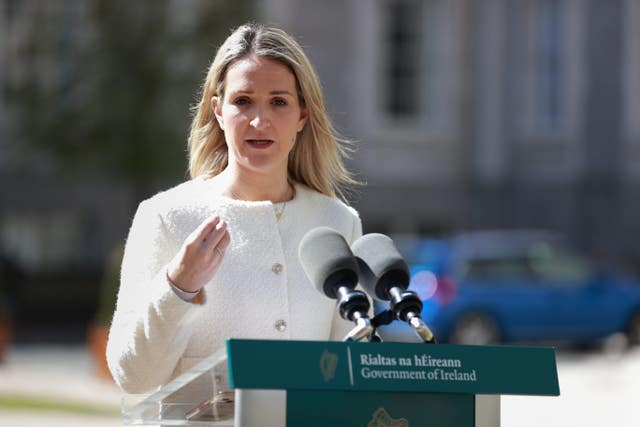 simon harris: ‘legitimate expectation’ irish-uk migration deal will be honoured