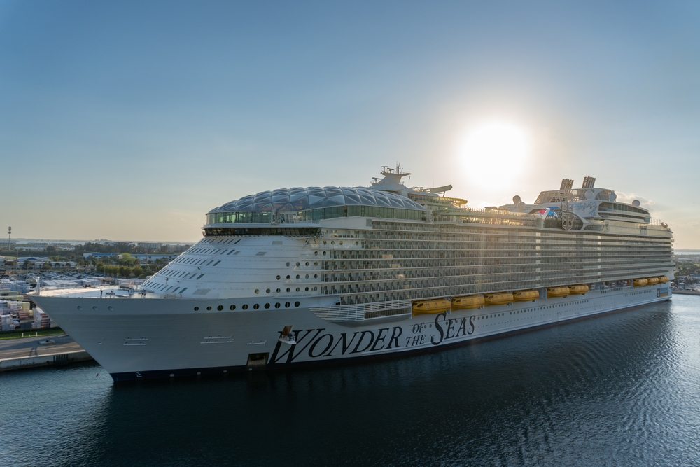 <p>The Wonder of the Seas measures 1,188 feet (362 m) in length and has a gross tonnage of 236,857 across 18 decks. It has a guest capacity of 5,734 and a crew of 2,300.</p>