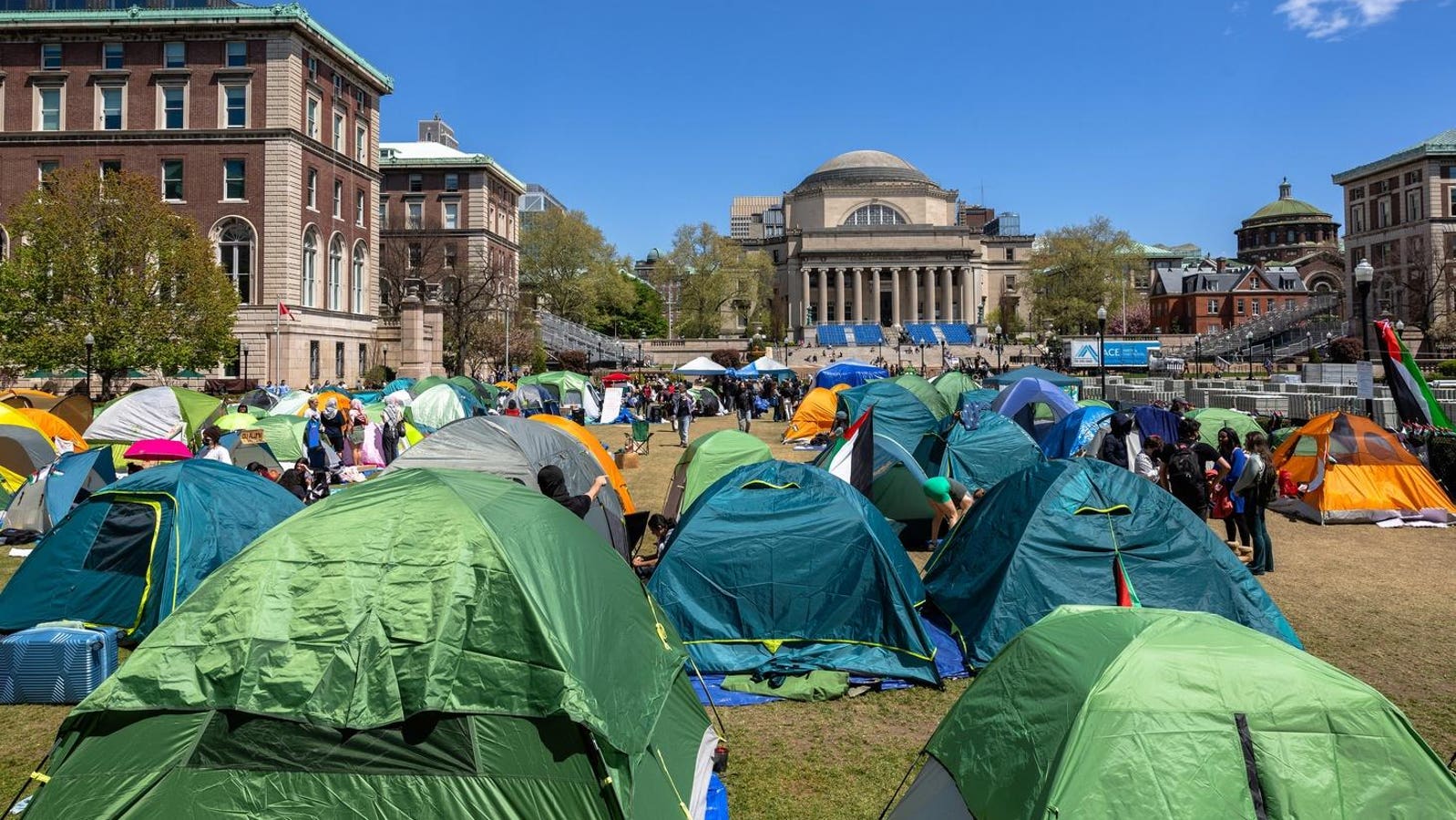 ‘immediately vacate’: columbia chaos continues as protesters occupy hamilton hall