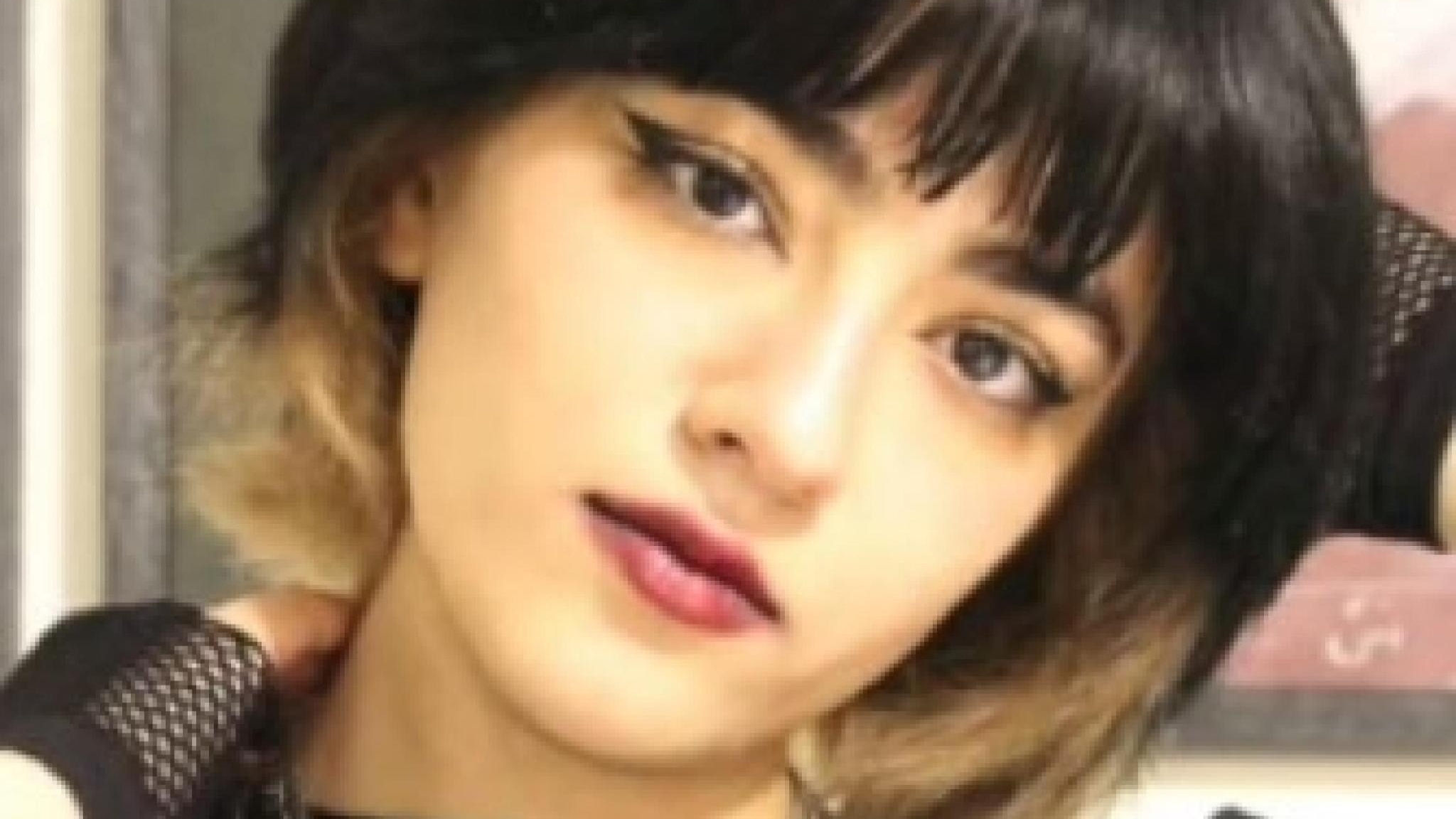 la sedicenne iraniana nika shakarami eroina morta per il velo, fu molestata e uccisa dagli agenti