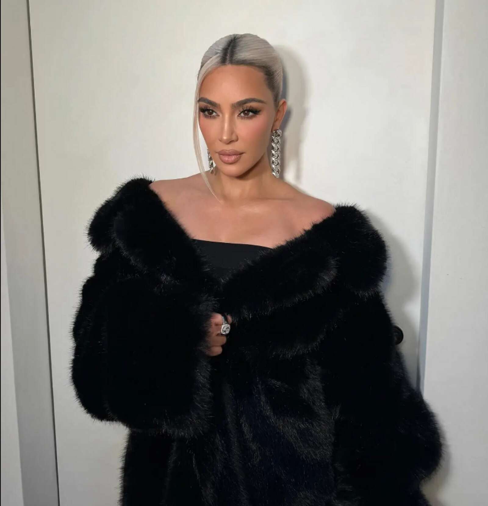 kim kardashian gets to stunning hair makeover before met gala