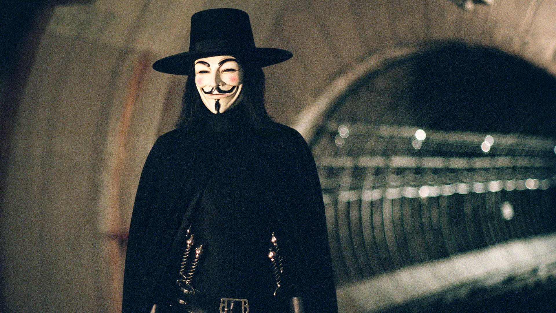 <b>V</b> for <b>Vendetta</b> (&quot;<b>V</b> de <b>Vendetta</b>&quot; en España / &quot;<b>V</b> de Venganza&q...