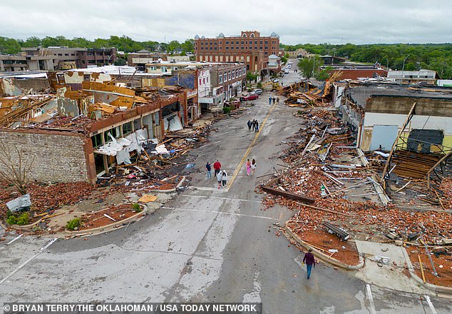 near-death moments from the path of tornados that killed five