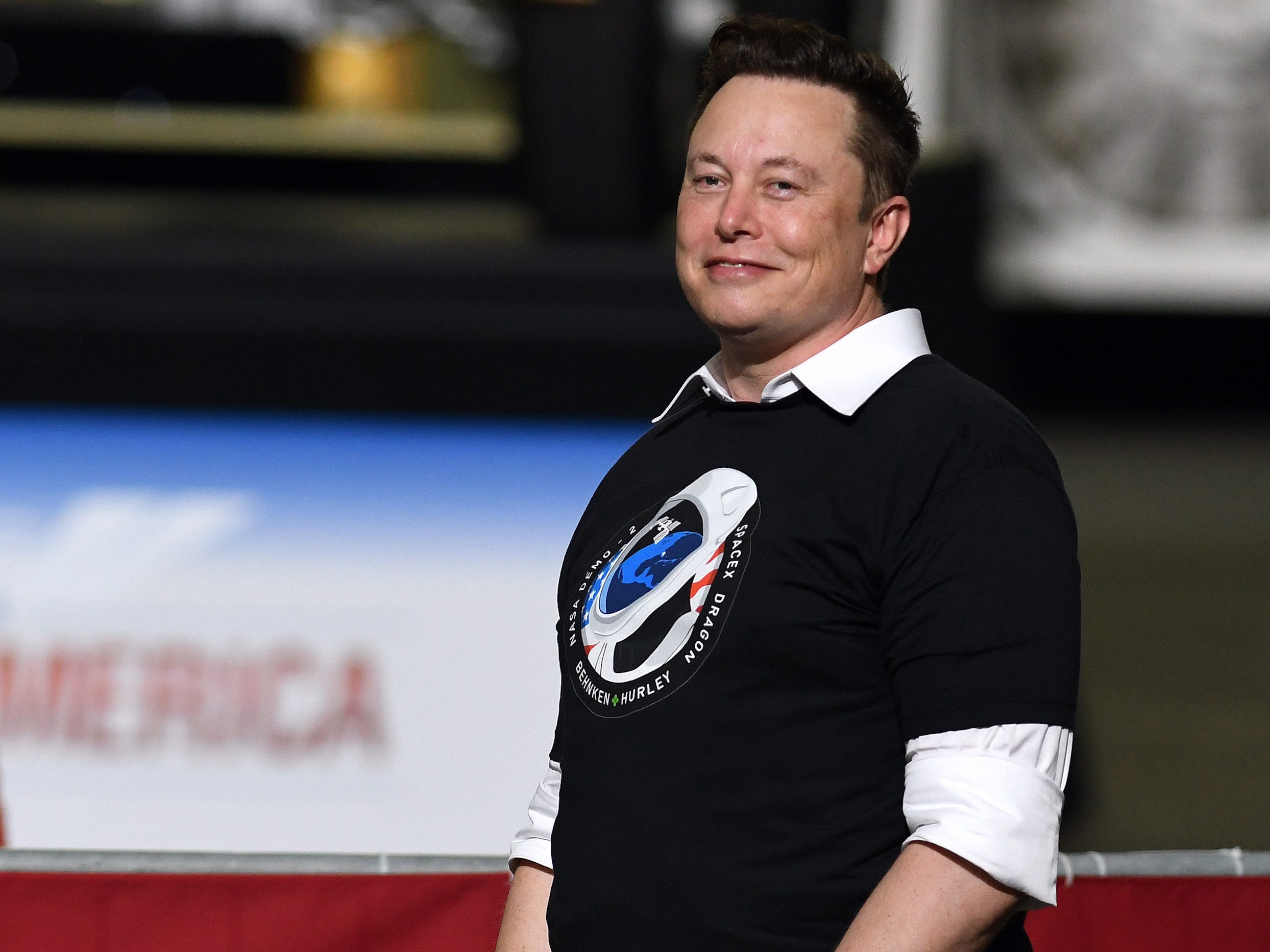 <p>Earlier in 2018, <a href="https://www.businessinsider.com/larry-ellison-defends-elon-musk-tesla-slams-media-2018-10">Ellison described Tesla CEO Elon Musk</a> as a "close friend," and defended him from critics. When Musk acquired Twitter — now X — in 2022, Ellison offered to invest $1 billion.</p><p>Musk went on to help Ellison reset his forgotten password, according to <a href="https://www.businessinsider.com/elon-musk-helped-larry-ellison-reset-forgotten-twitter-password-biographer-2023-9">biographer Walter Isaacson</a>.</p>