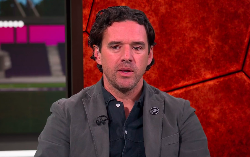 owen hargreaves makes man utd v arsenal prediction with title on the line