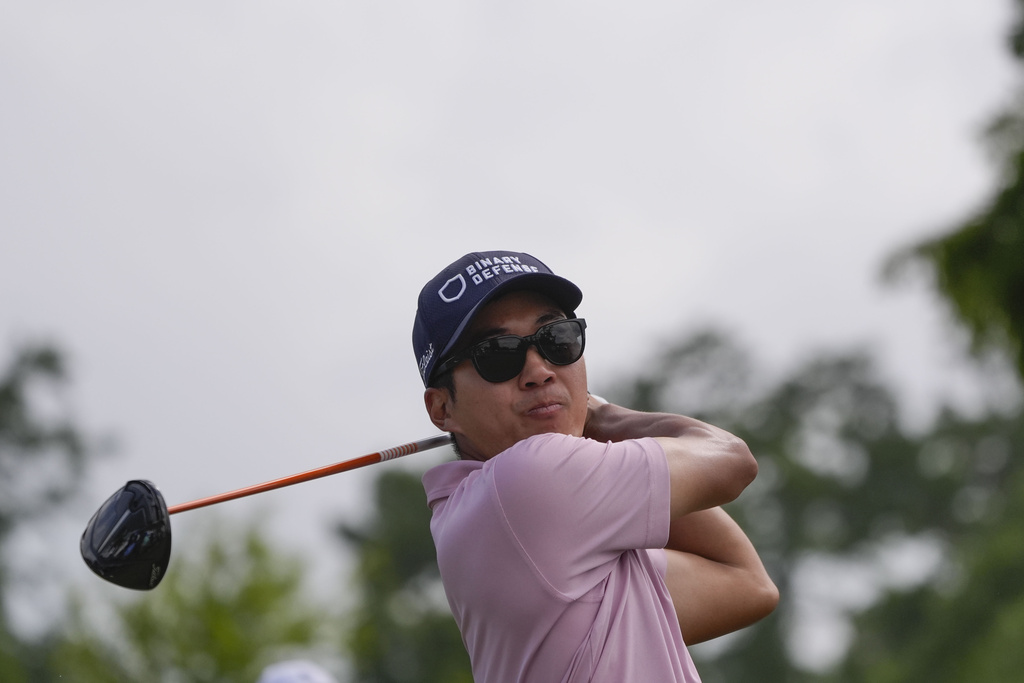 <p>Michael Kim hits off the 15th tee during the final round of the PGA Zurich Classic golf tournament at TPC Louisiana in Avondale, La., Sunday, April 28, 2024. </p>
