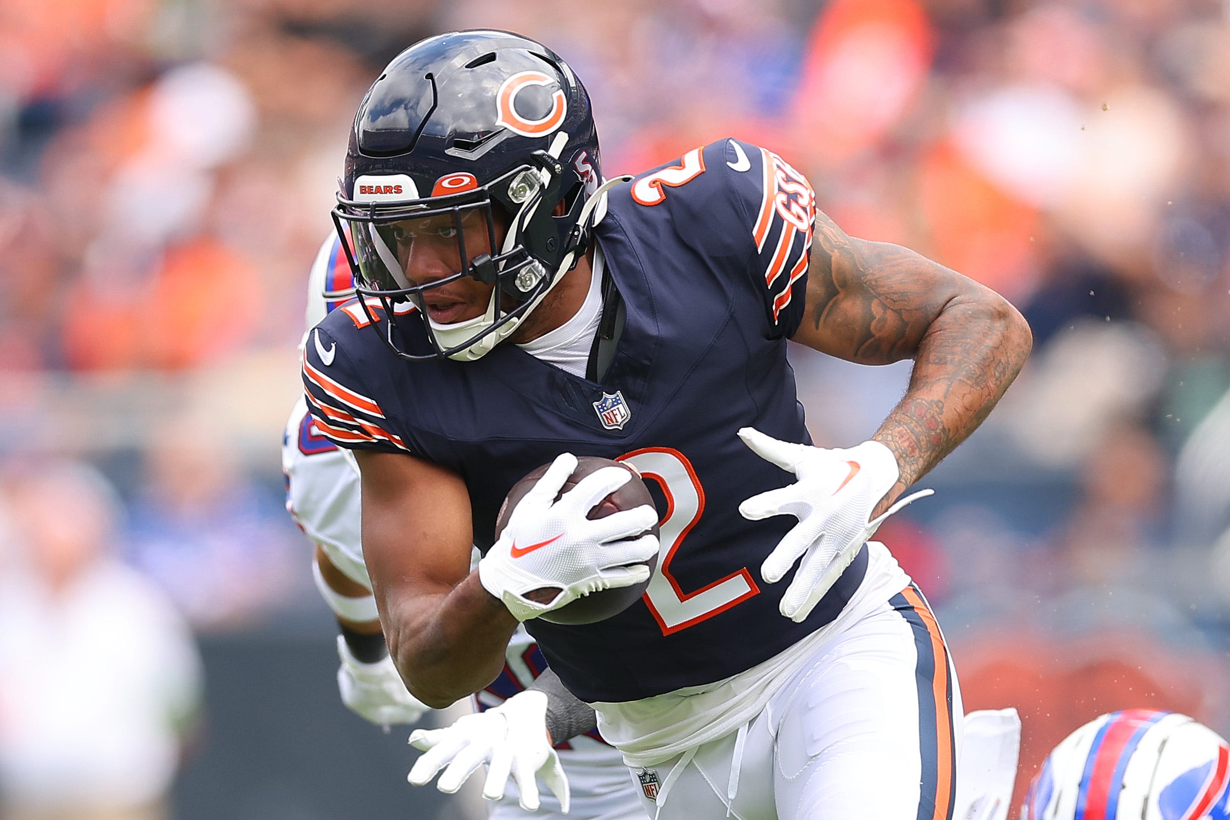 dj moore sounds off on new bears qb caleb williams after throwing session