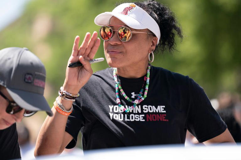 Dawn Staley wars with UConn again on recruiting trail after stinging