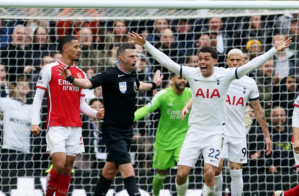 michael oliver will have been 'really disappointed' with tottenham vs arsenal error, says howard webb