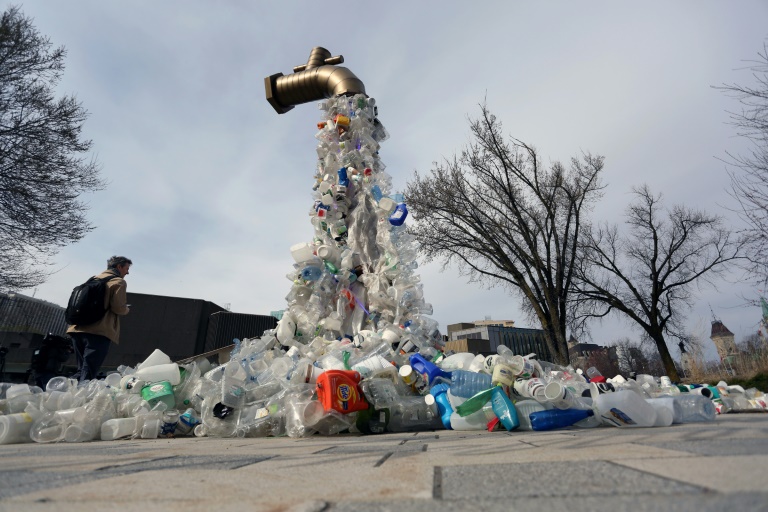 la negociación sobre la contaminación plástica en canadá se acerca al primer pacto mundial