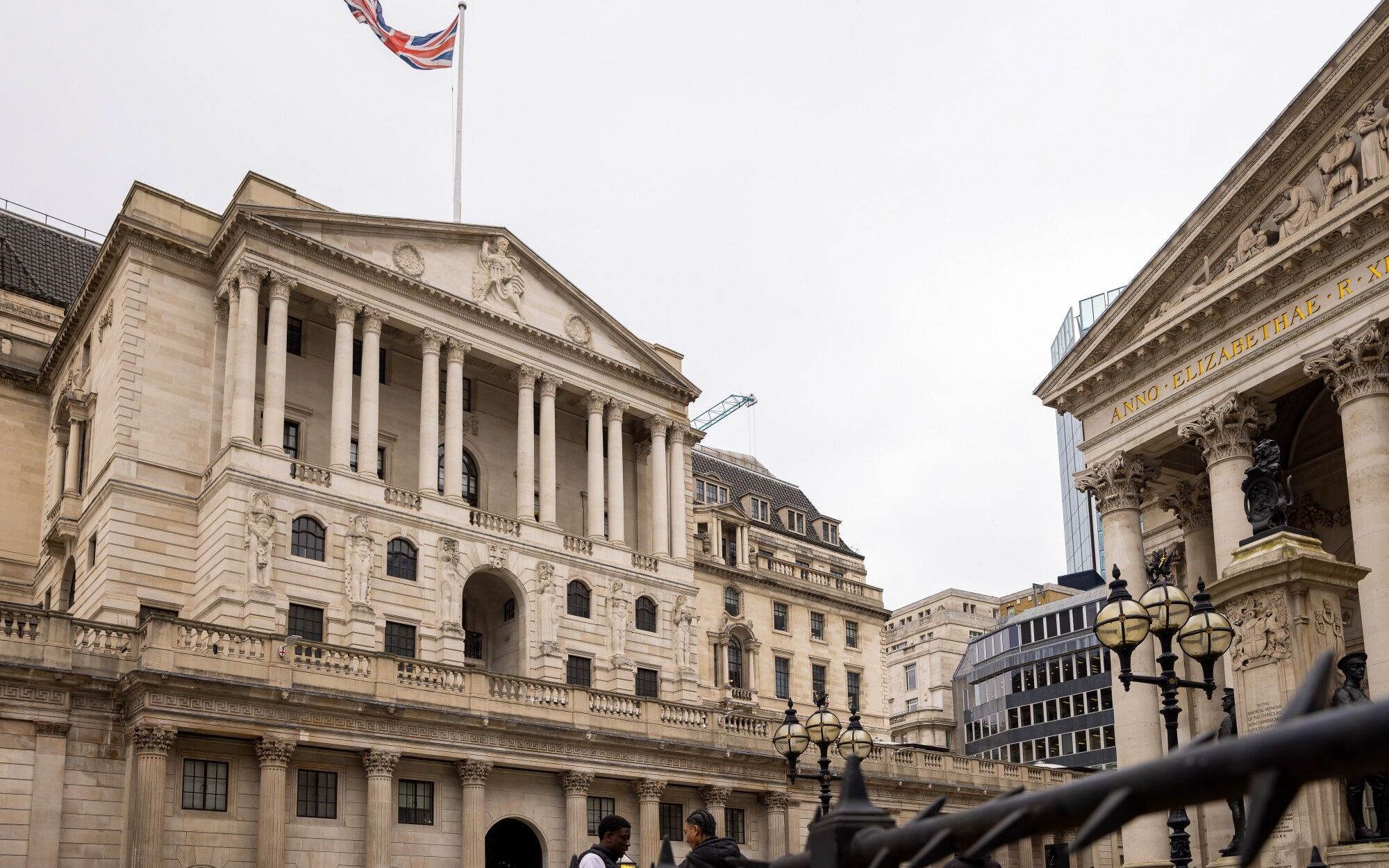 taxpayer to fork out £85bn to cover bank of england losses