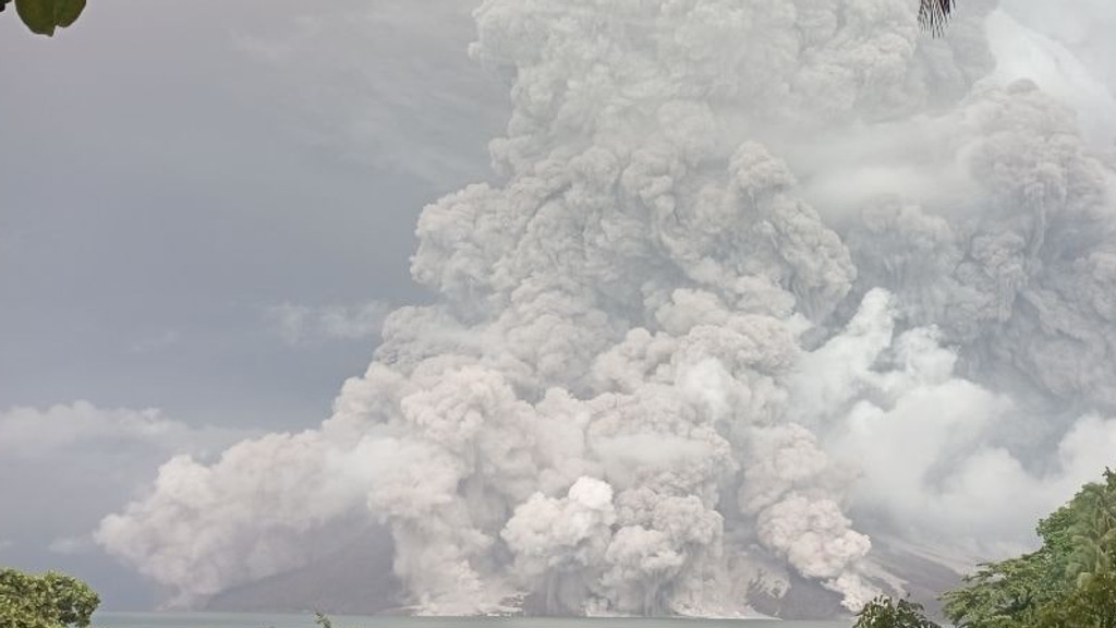 Indonesia's Ruang Volcano Erupts Again