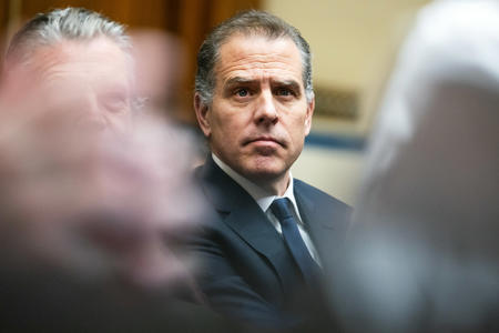Former Secret Service agent sues New York Post and Daily Mail over Hunter Biden claim<br><br>