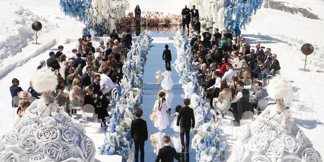 ένας γάμος υπερθέαμα στις άλπεις -ιπτάμενοι χορευτές, βιολιστές και μια νύφη κλεισμένη σε πάγο
