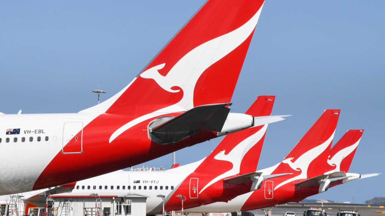 qantas passengers report privacy breach