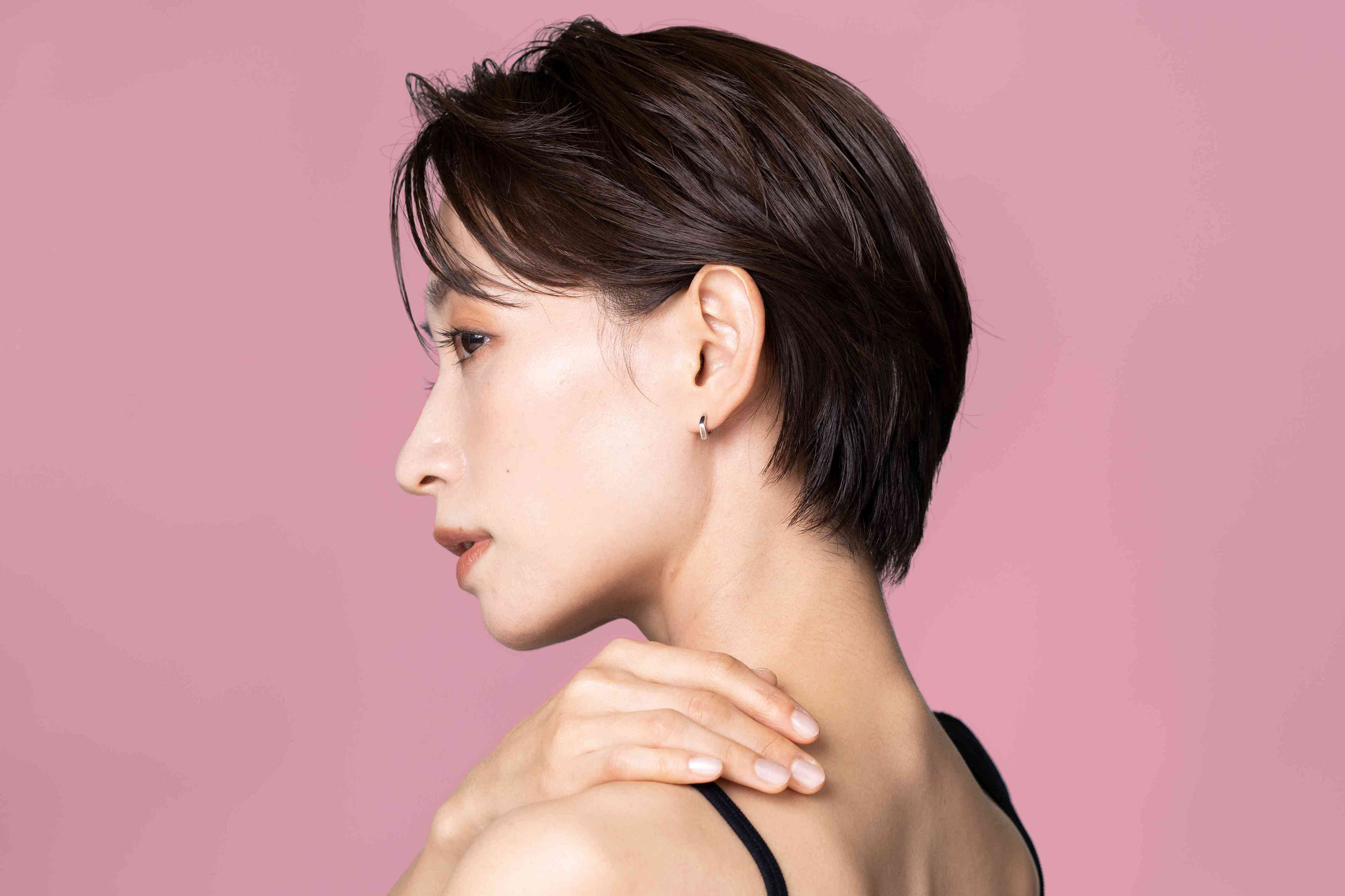 how to, the 'mixie' haircut is the new edgier pixie—here's how to get the look