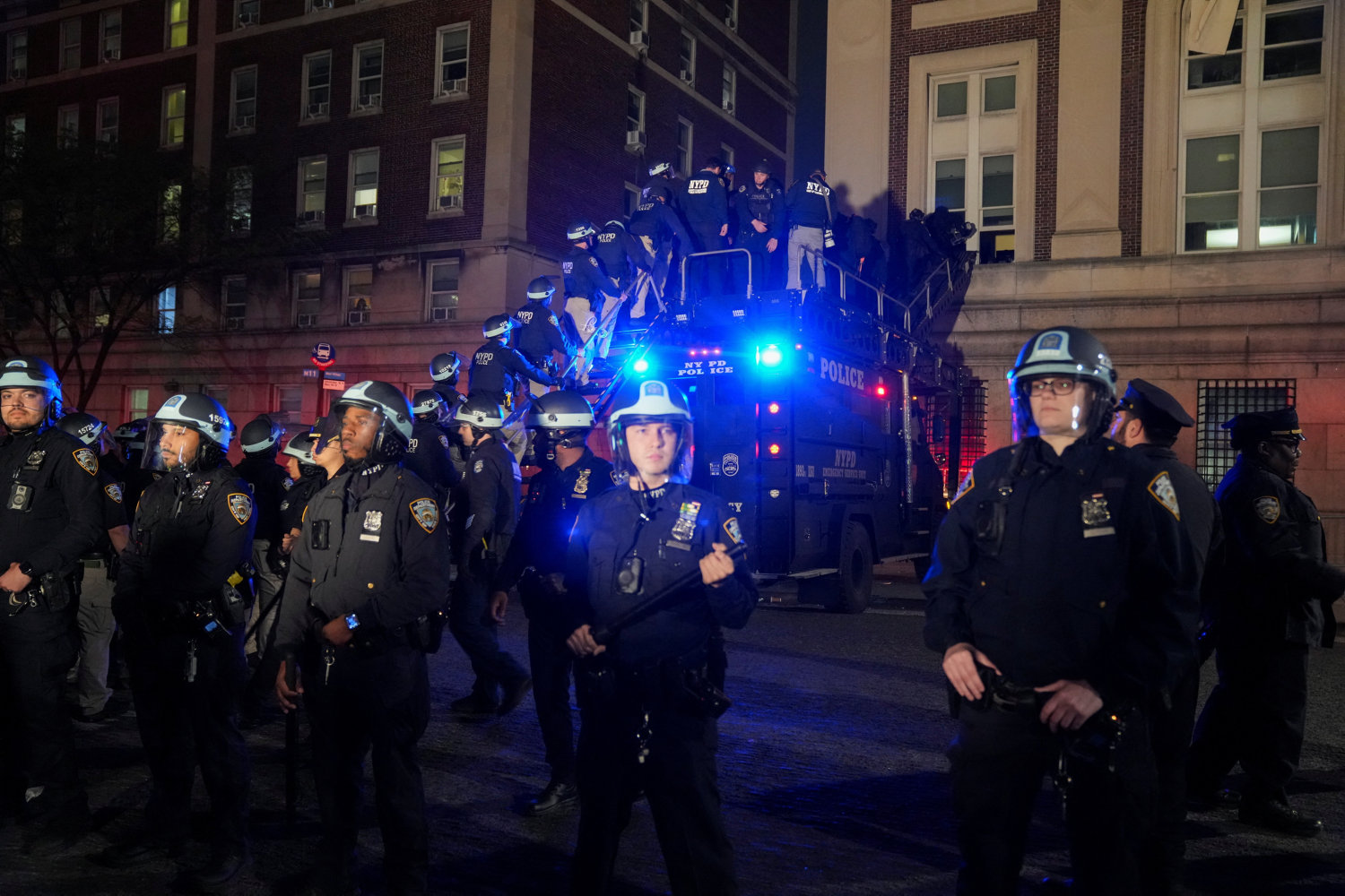 overblik: politiet har opløst universitetsprotest i new york