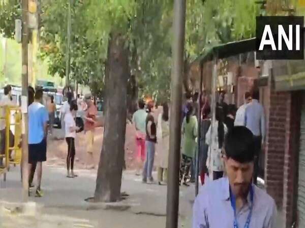 multiple delhi schools get bomb threat email, students evacuated