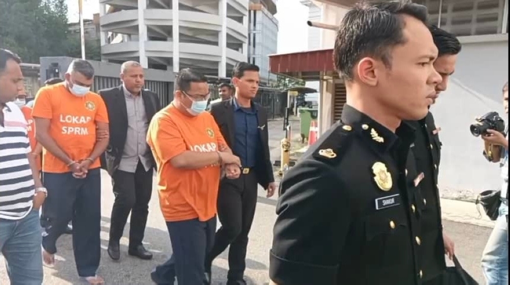water company ceo and company owner remanded to assist johor macc in ongoing graft probe