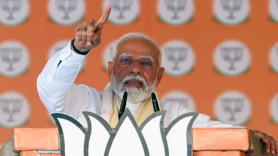 narendra modi in gujarat: pm to hold 6 rallies, cover 11 constituencies in 2 days