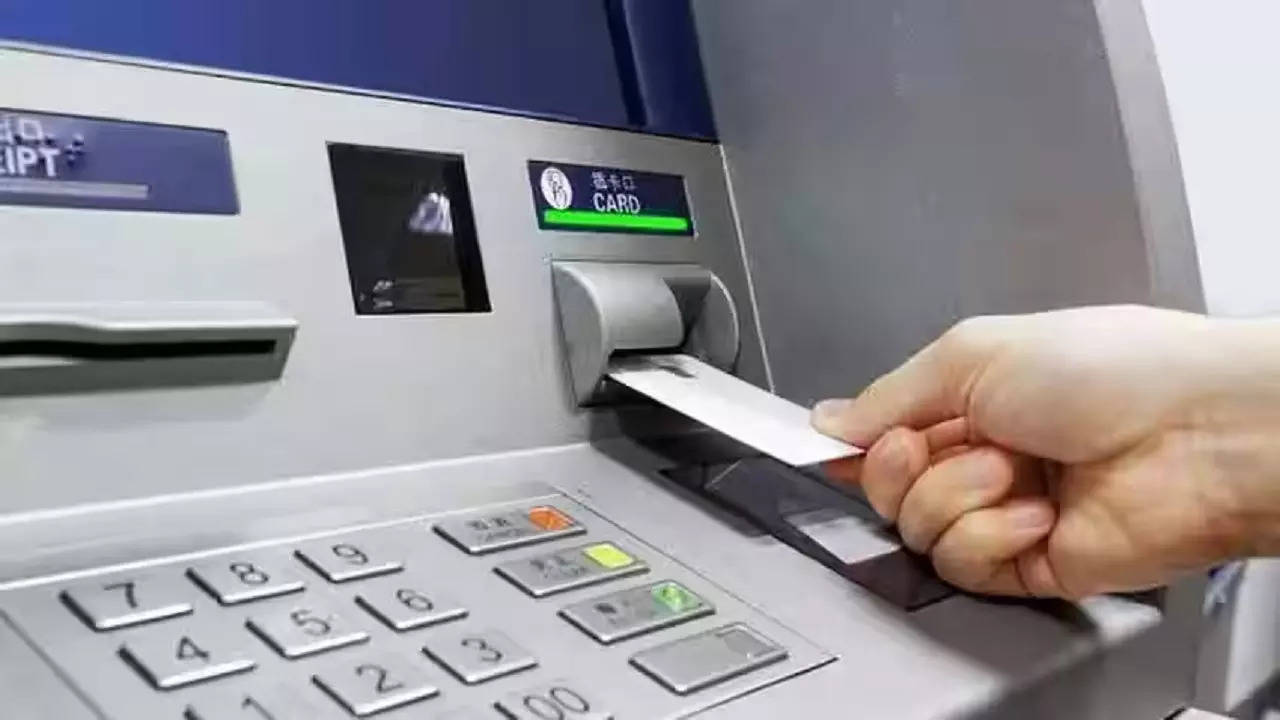 how to, how to deal with mid-transaction shutdowns at atms amid unsuccessful cash withdrawals; expert answers all