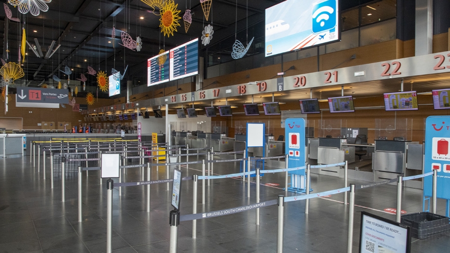 la grève à l'aéroport de charleroi aura-t-elle lieu? une réunion entre les syndicats et la direction prévue ce mercredi