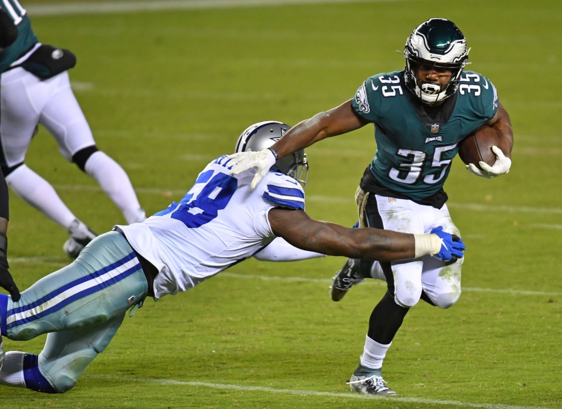 eagles free agent rb boston scott finds new home