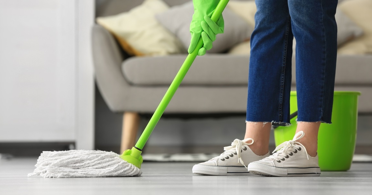 overraskende rengøringstip: derfor bør du altid vaske gulv med koldt vand