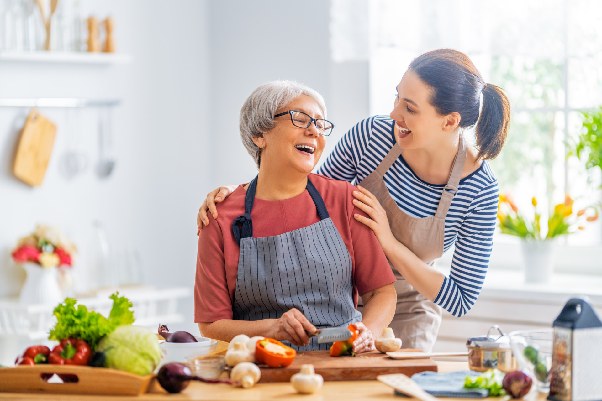 <p>Surprise mom by joining her in the kitchen and preparing a home cooked dinner. From start to finish (yes, even cleaning the dishes) let her dine and unwind in peace.</p><p>You may also like:<a href="https://www.starsinsider.com/n/390504?utm_source=msn.com&utm_medium=display&utm_campaign=referral_description&utm_content=708861en-us"> The secrets behind Robert De Niro's best performances</a></p>