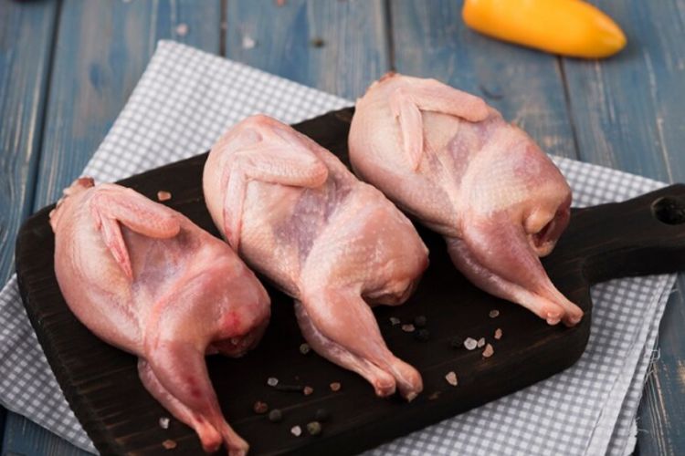 cara mudah membedakan ayam segar dan ayam tiren, jangan sampai menyesal pulang dari pasar
