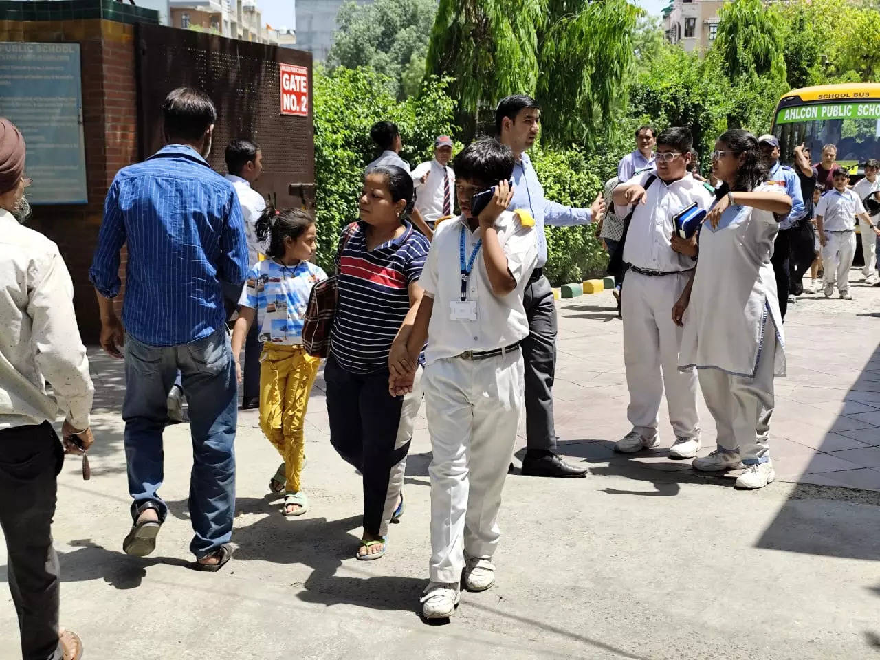 confirmed: bomb threat mails to delhi-ncr schools originated from russia