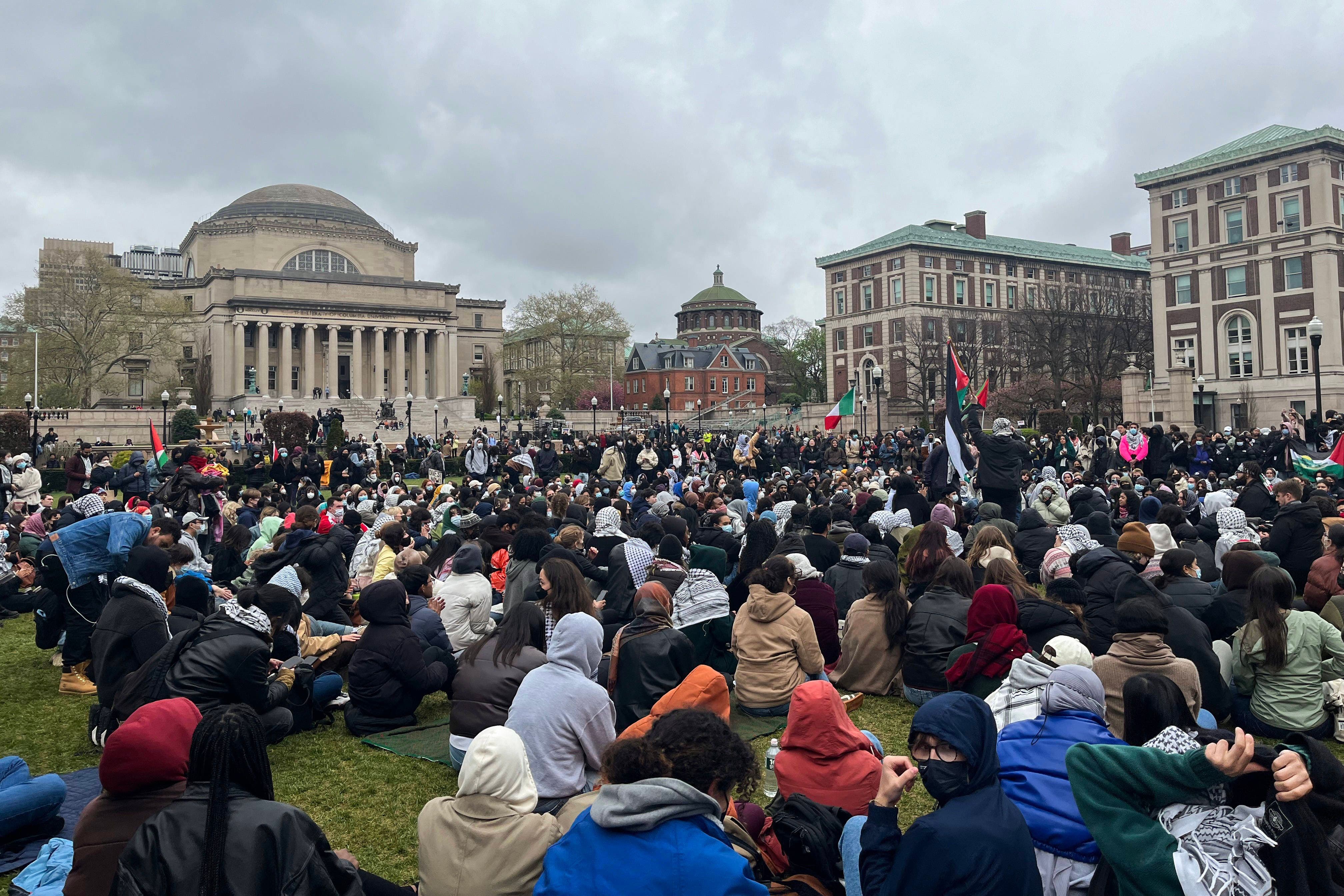 die neusten entwicklungen - propalästinensische proteste in den usa: rund 300 festnahmen an columbia university in new york +++ ausschreitung an hochschule in los angeles