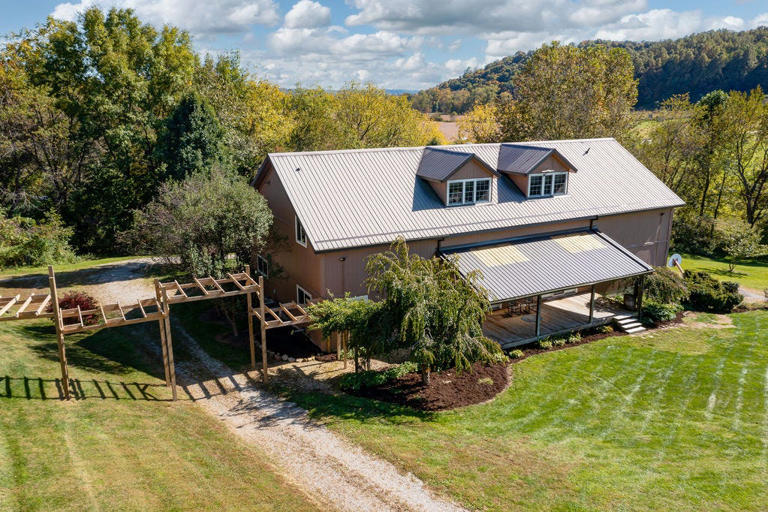 Newark-area 8-bedroom home built from 1820s barn for sale for $1.35 million