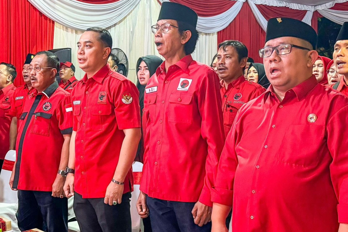 Besok, Eri Cahyadi-Armuji Daftar Penjaringan Bacawali Ke PDIP Surabaya