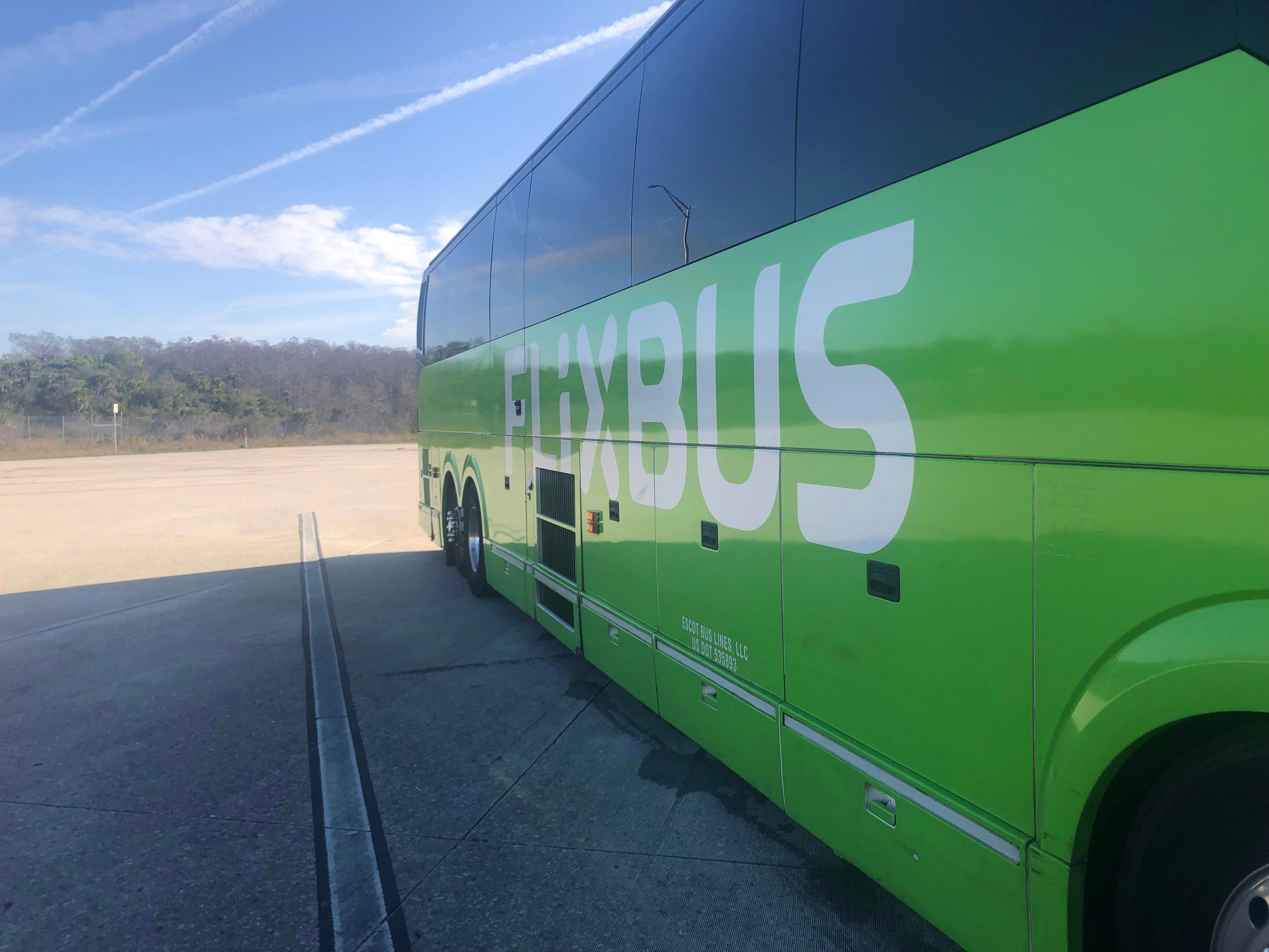 <p>FlixBuses are bright green, so I was able to see it as soon as it pulled into the station. </p><p>My bus was right on time, and I was able to track its arrival from the FlixBus app.</p>