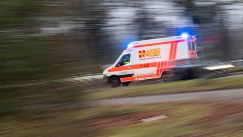 rund 30 verletzte bei unfall mit maiwagen in südbaden