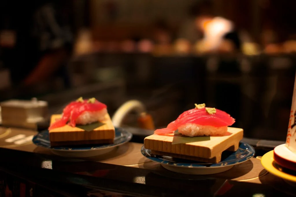 dit zijn 3 rode vlaggen voor sushi, als je in een duurder sushi-restaurant eet, volgens celebrity chefkok masaharu morimoto