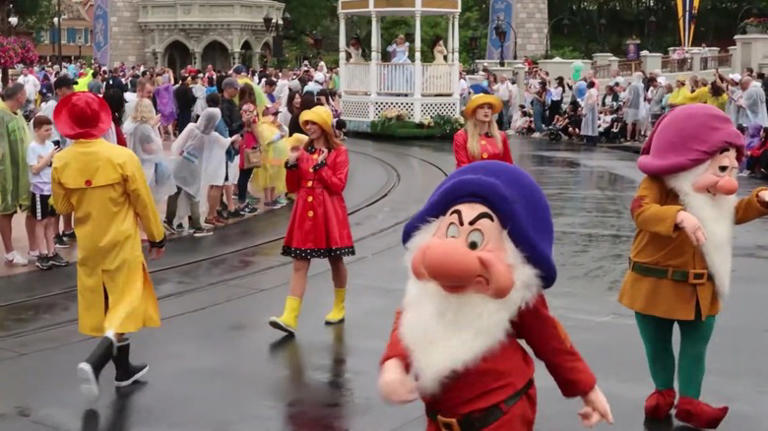 new years day parade disney world