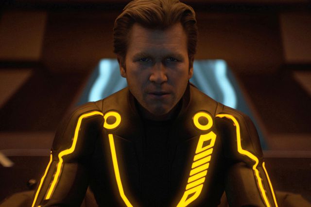 jeff bridges 'returns to the grid' in new “tron” sequel, over 40 years after original