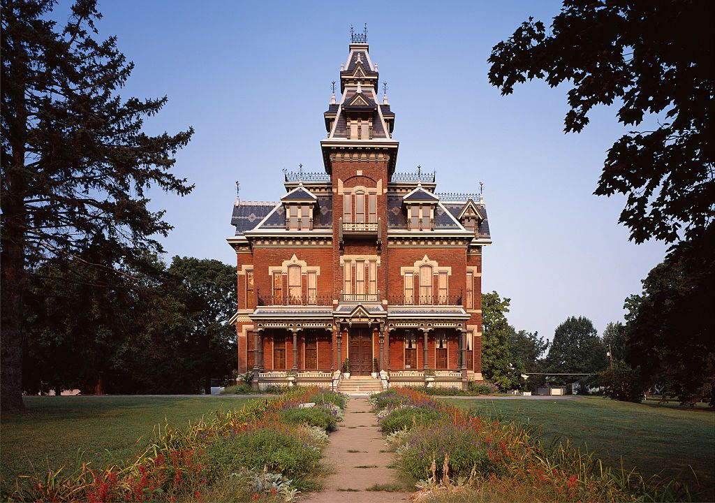 15 Beautiful Historic Homes You Need to Visit in Your Lifetime