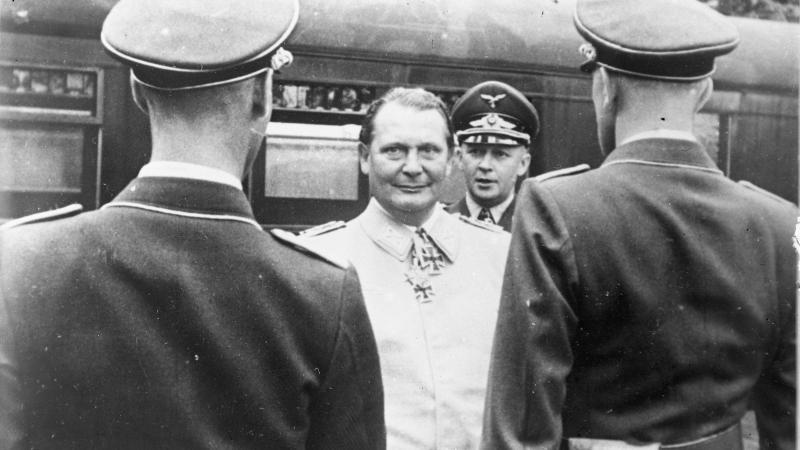 cinq squelettes découverts sous la maison de l’ancien dirigeant nazi hermann göring