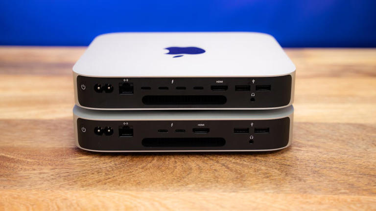 The M2 Pro version on top has four Thunderbolt 4 ports, vs. the M2 version below it has only two. CNET/Dan Ackerman