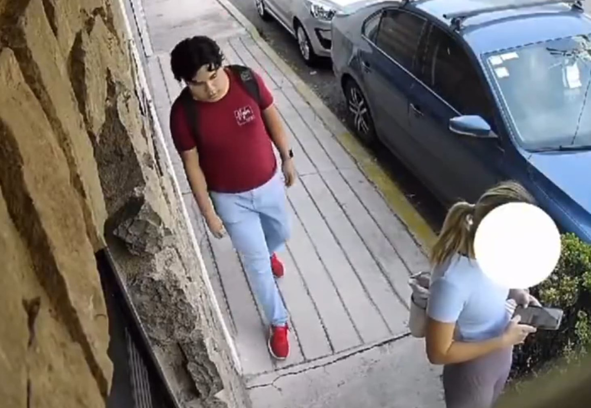 video: exhiben a sujeto que manoseó a una joven en calles de puebla