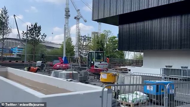fury as new £350m arena cancels gig while fans queue for tickets